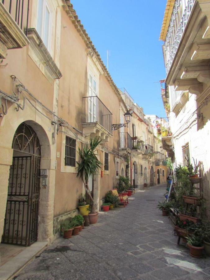 Casa Via Del Crocifisso Apartment Сиракуза Екстериор снимка