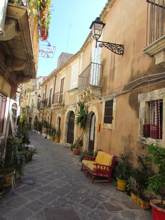 Casa Via Del Crocifisso Apartment Сиракуза Екстериор снимка