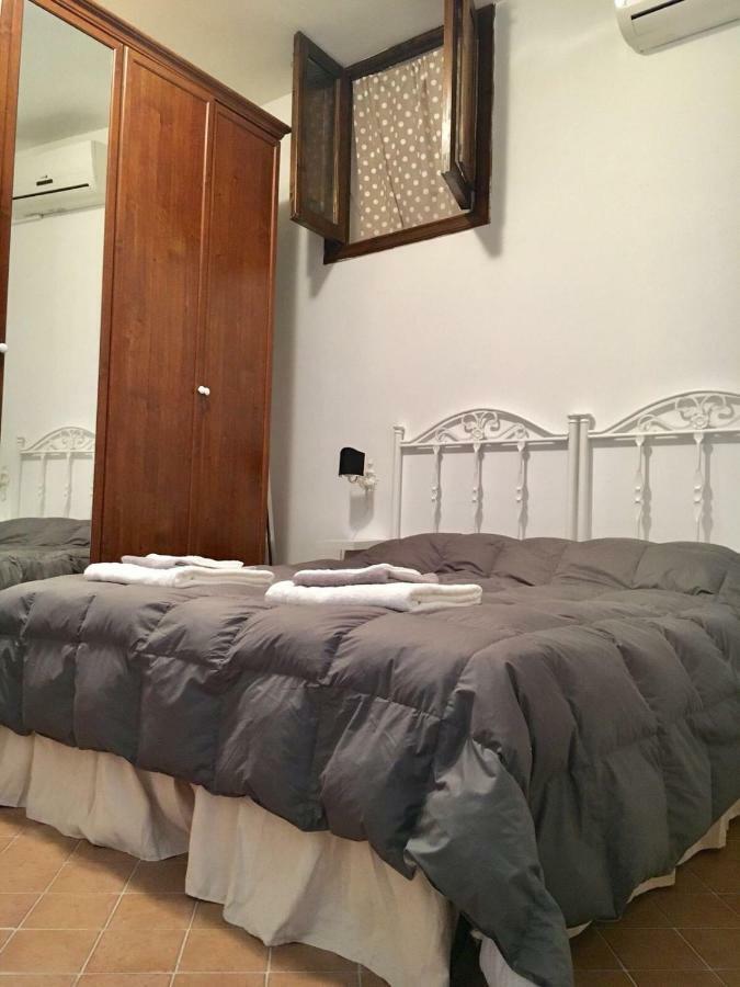 Casa Via Del Crocifisso Apartment Сиракуза Екстериор снимка